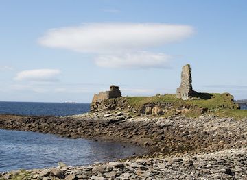 ireland/donegal-bay/landmark/mcswyne-s-castle