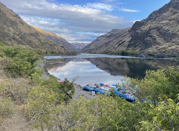 oregon/wallowa-county/landmark/winding-waters-river-expeditions
