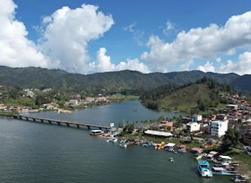 colombia/guatape/landmark/servicios-nauticos-guatape