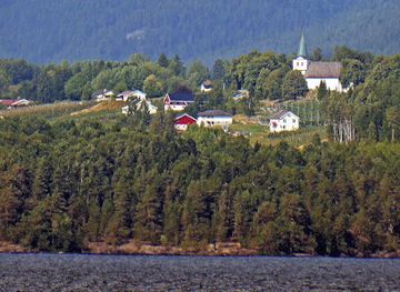 norway/vestfold-og-telemark/landmark/nes-kyrkje