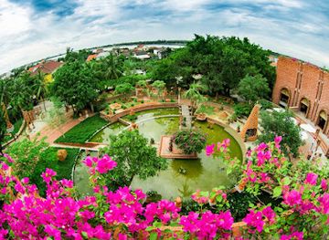 vietnam/tam-ky/landmark/thanh-ha-terracotta-park