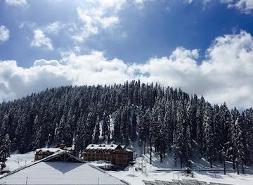 india/gulmarg/landmark/discover-gulmarg-adventures