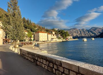 montenegro/perast/landmark/sestokrilovic-palace