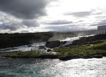 iceland/hengifoss-waterfall/landmark/ljosafoss