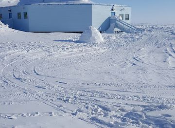 canada/nunavut/landmark/unikkaarvik-visitor-centre