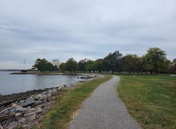 delaware/new-castle-county/landmark/new-castle-battery-park