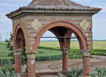 romania/teleorman/landmark/fantana-de-la-granita-judetelor-teleorman-si-olt