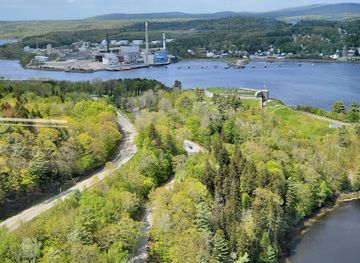 maine/penobscot-county/landmark/penobscot-narrows-bridge