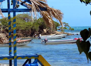 jamaica/treasure-beach/landmark/frenchman-s-bay