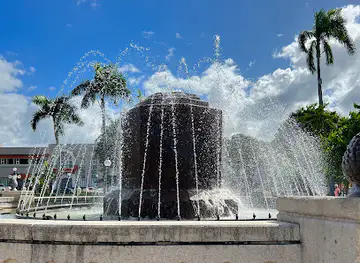 Plaza Pública Santiago R. Palmer