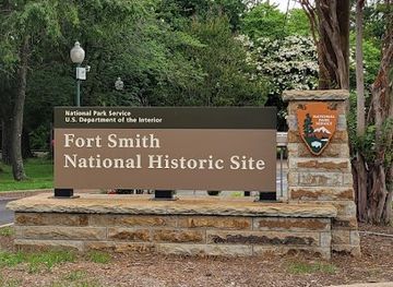 arkansas/fort-smith/landmark/fort-smith-national-historic-site-parking