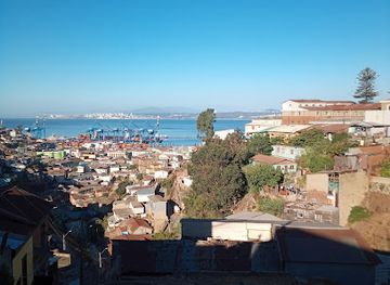 chile/valparaiso-region/landmark/cerro-cordillera-de-valparaiso