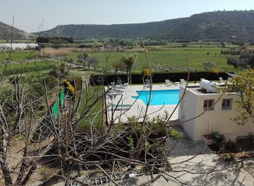 cyprus/pissouri/landmark/himonas-apartments