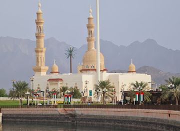 united-arab-emirates/dibba-al-fujairah/landmark/emirates-flagpole-square-dibba-al-hissin