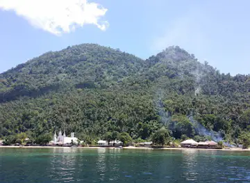 Manadotua Island