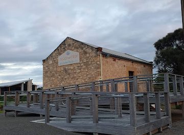 australia/coorong/landmark/old-chart-room