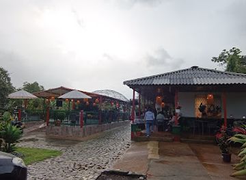 colombia/coffee-axis/landmark/el-domo-aves-y-cafe