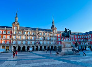 spain/madrid/salamanca/landmark/plaza-mayor