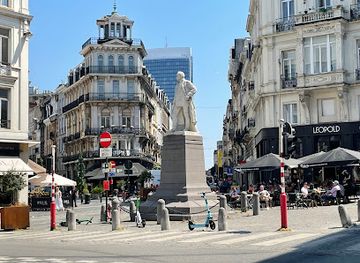 belgium/brussels/ixelles/landmark/standbeeld-van-generaal-brialmont