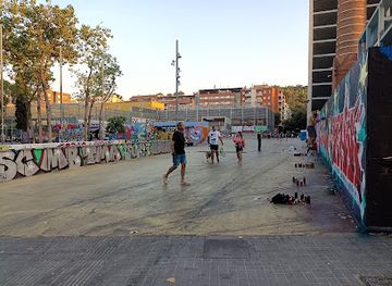 spain/barcelona/poble-sec/landmark/cubo-de-poblesec