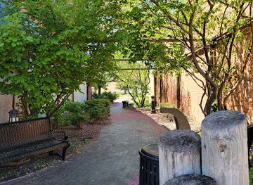 illinois/river-bend/landmark/the-river-corridor