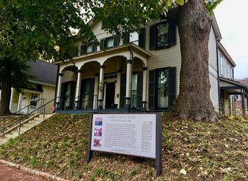 illinois/central-illinois/landmark/vachel-lindsay-home-state-historic-site