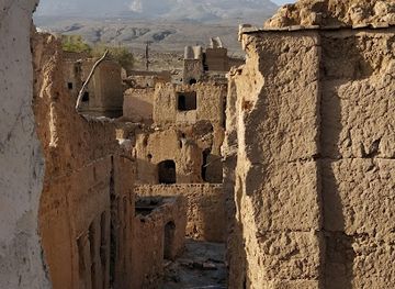 oman/al-hajar-ash-sharqi/landmark/bait-al-safah