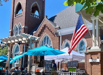 wisconsin/lake-geneva/landmark/topsy-turvy-brewery