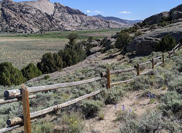 wyoming/carbon-county/landmark/split-rock-pullout