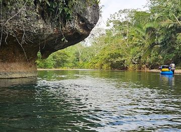 belize/the-cayes/landmark/belize-cave-tubing