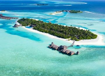 maldives/dhaalu-atoll/landmark/south-male-atoll