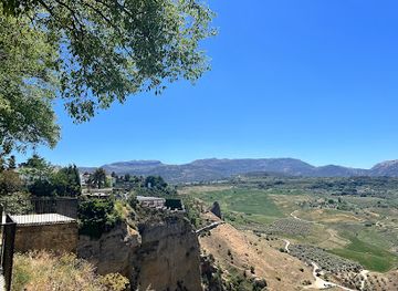 spain/ronda-valley/landmark/ronda-view