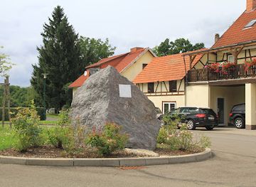 germany/thuringia/landmark/mittelpunkt-thuringens-denkmal-in-rockhausen