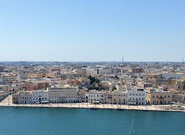 italy/apulia/landmark/monumento-al-marinaio-d-italia