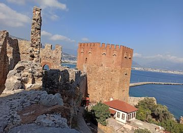 turkiye/alanya/landmark/red-tower