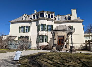 canada/toronto/landmark/spadina-museum