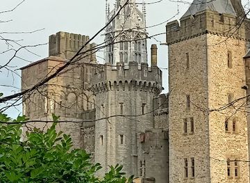 united-kingdom/cardiff/city-centre/landmark/animal-wall