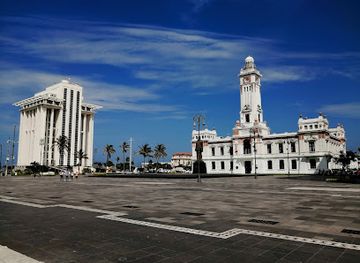mexico/veracruz/malecon/landmark/gran-plaza-del-malecon