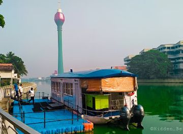 sri-lanka/colombo-district/landmark/linear-park-beira-lake