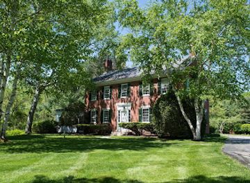 new-hampshire/concord/landmark/the-bridges-house