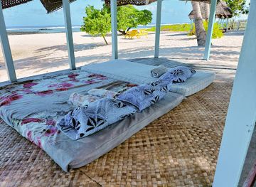 samoa/falealupo/landmark/seeti-beach-fales