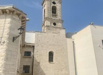 italy/bari/landmark/emperor-augustus-defensive-walls