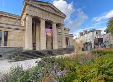 united-kingdom/brecknockshire/landmark/y-gaer-museum-art-gallery-library