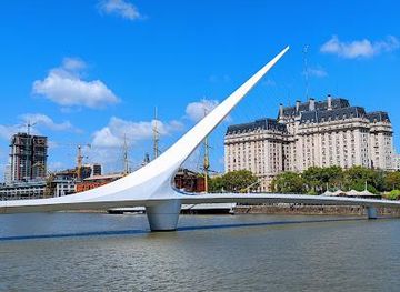 argentina/buenos-aires/landmark/puente-de-la-mujer