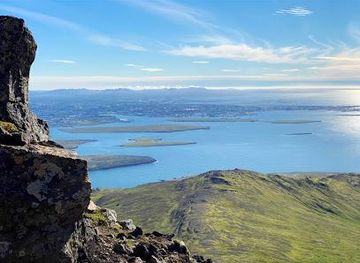 iceland/reykjavik/landmark/esjan