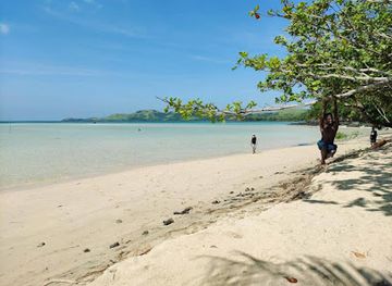 philippines/calaguas-island/landmark/pinagcastillohan-island