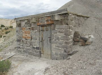 utah/uintah-basin/landmark/earl-douglass-workshop-laboratory