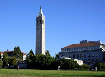 california/berkeley/uc-berkeley-campus/landmark/campanile-esplanade