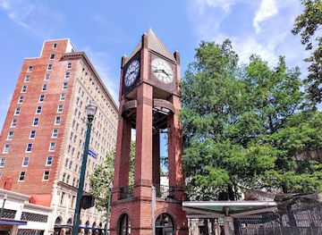texas/the-woodlands/landmark/market-square-clock-tower