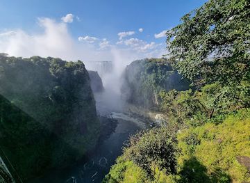 zambia/batoka-gorge/landmark/victoria-falls-bridge